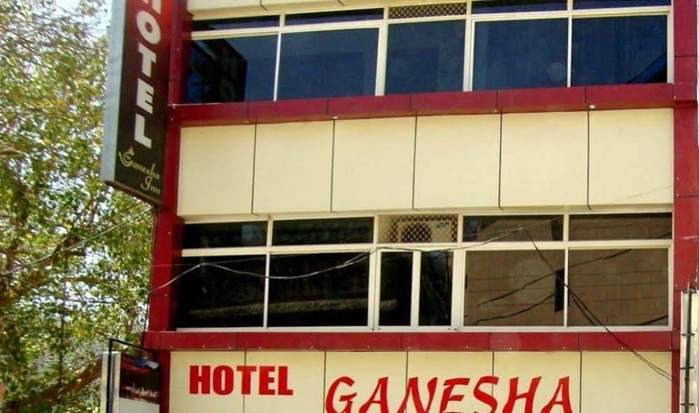 Hotel Ganesha Inn Ришикеш Экстерьер фото